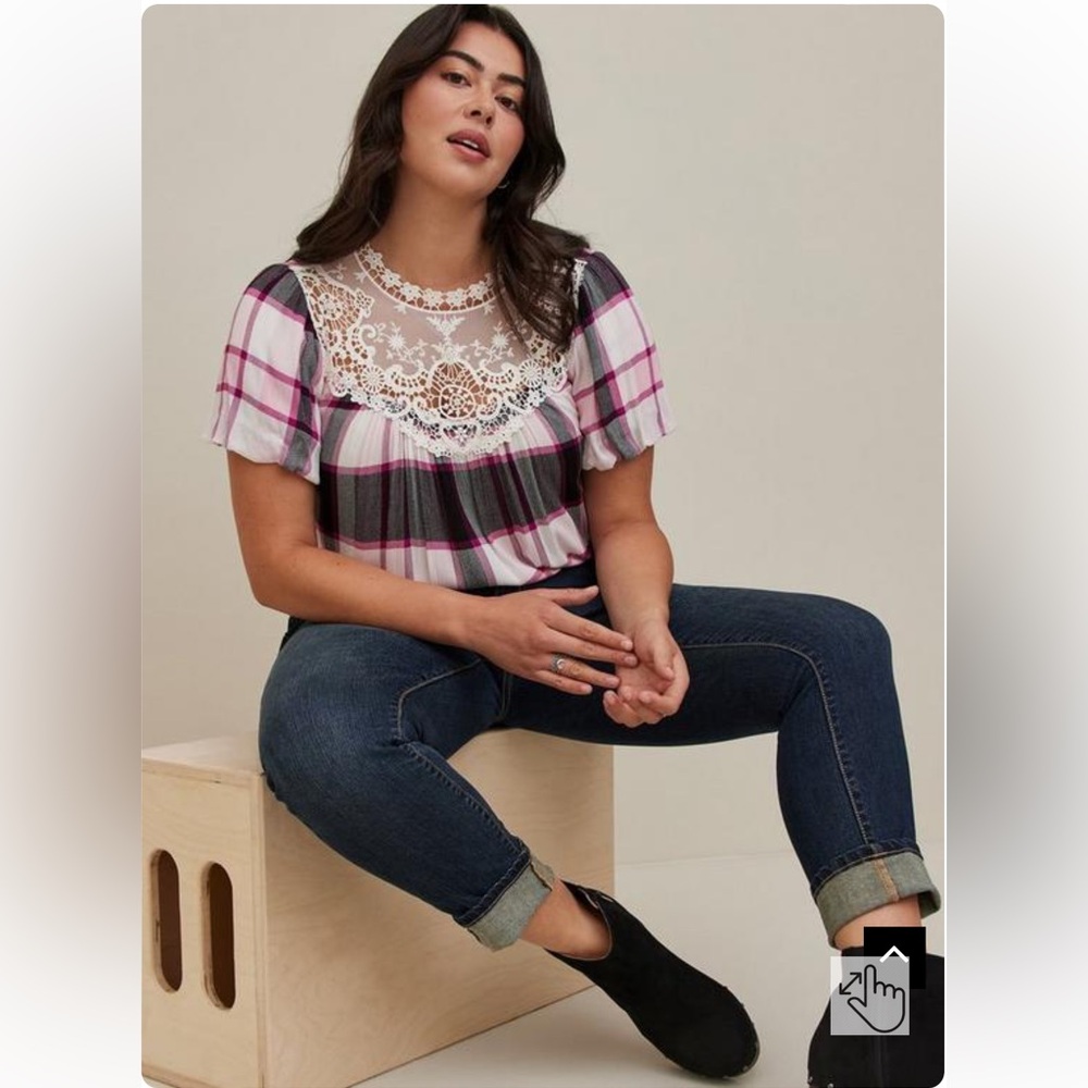 TORRID White Purple Pink Plaid Crochet Yoke SS Blouse Top $56 NWT 1X (14-16)